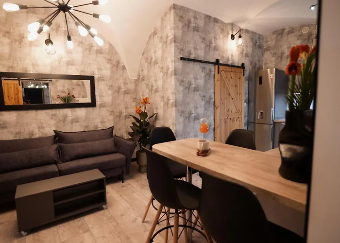 Lisia Nora Lejlighed